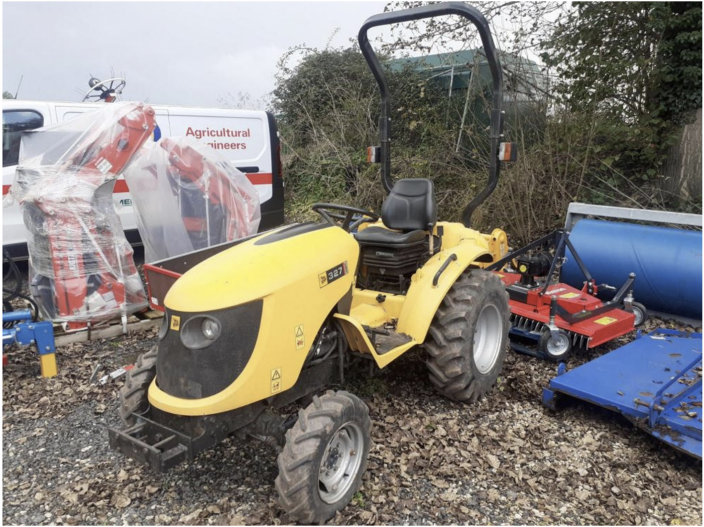 JCB 327H Compact tractor for Sale P&D Engineering (Bredon) Ltd
