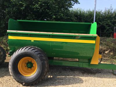 Conor 750 Side Spreader