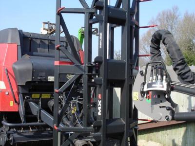 MX Chillton V7000 Bale Grab