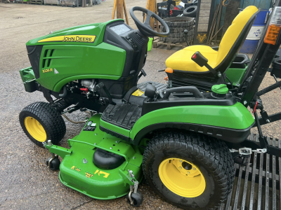 John Deere 1026R