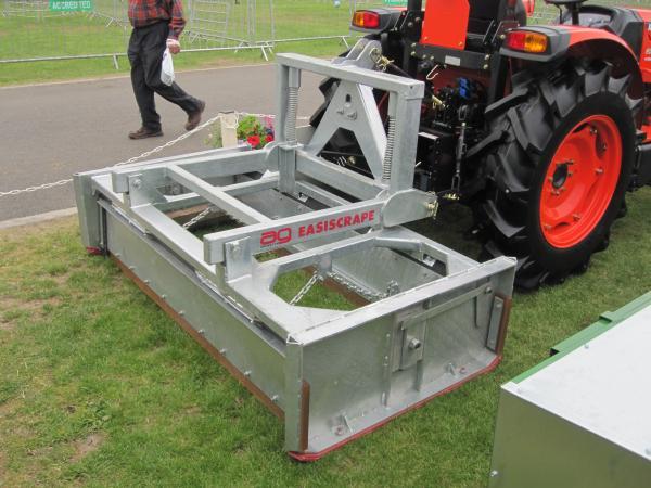 AG Easiscrape 180 Yard Scraper