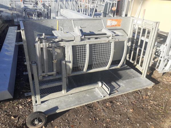 Bateman Sheep Turnover Crate