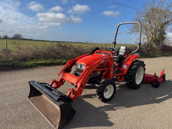 Kioti CK30M Tractor/Front Loader