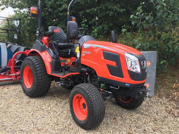 Kioti CX2510 HST