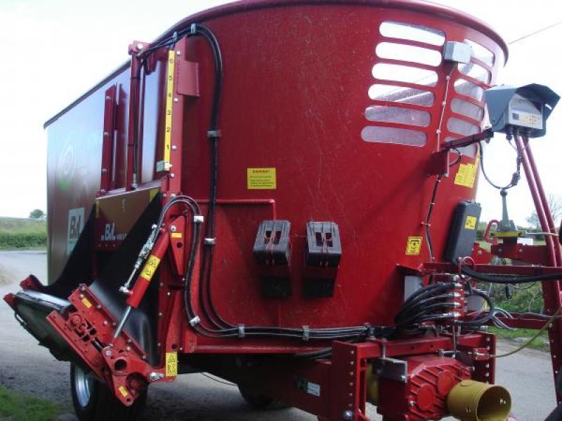 BVL Feeder Wagon for Sale P and D Engineering (Bredon) Ltd